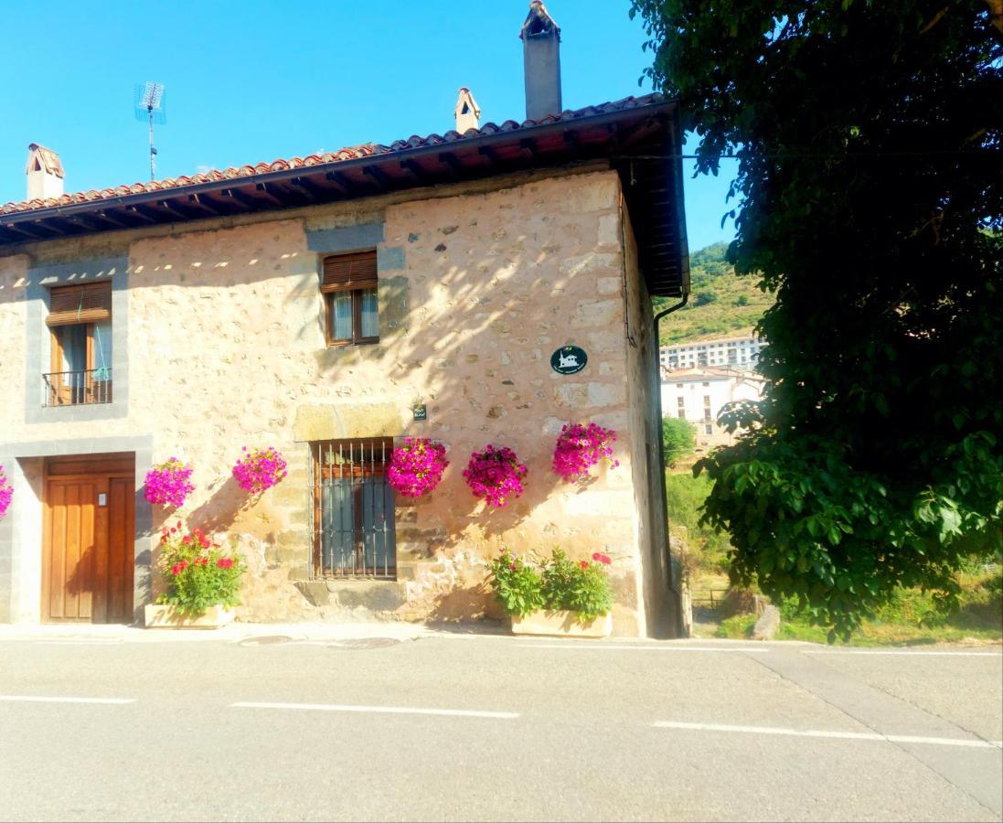 Casa Rural El Quemao Guest House Villoslada de Cameros Eksteriør bilde